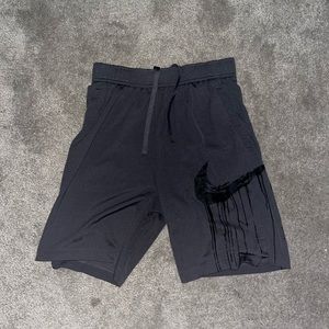 BOYS NIKE SHORTS, LARGE, 100% POLYESTER, GRAY, GOOD CONDITION, 2 POCKETS,STRING